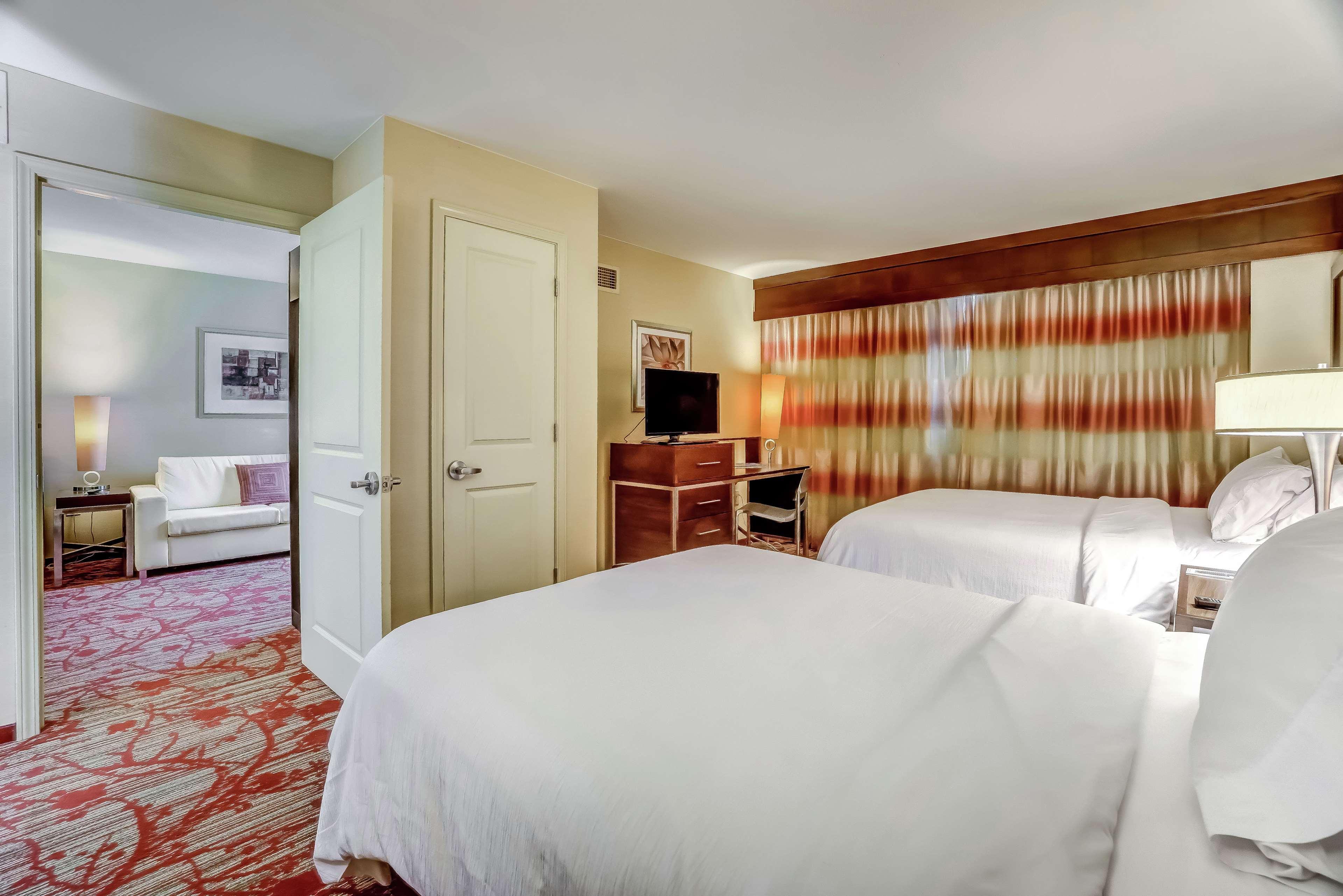 Embassy Suites Atlanta - Kennesaw Town Center Экстерьер фото