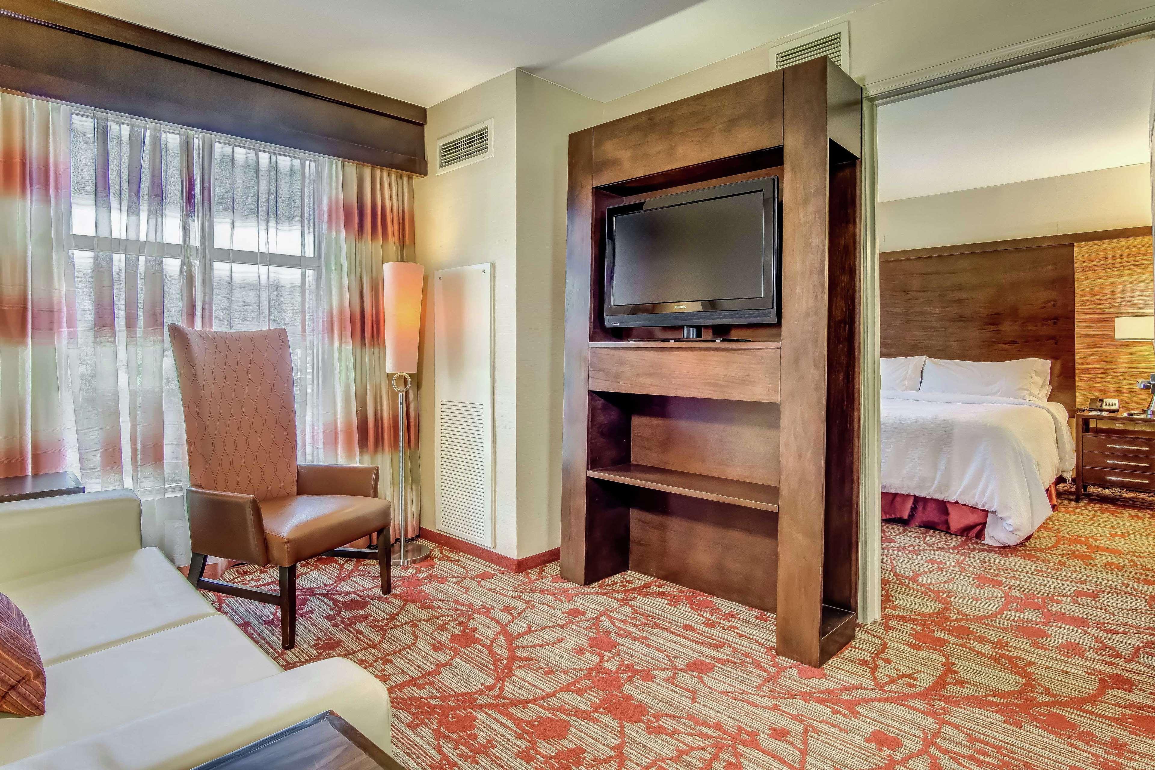 Embassy Suites Atlanta - Kennesaw Town Center Экстерьер фото