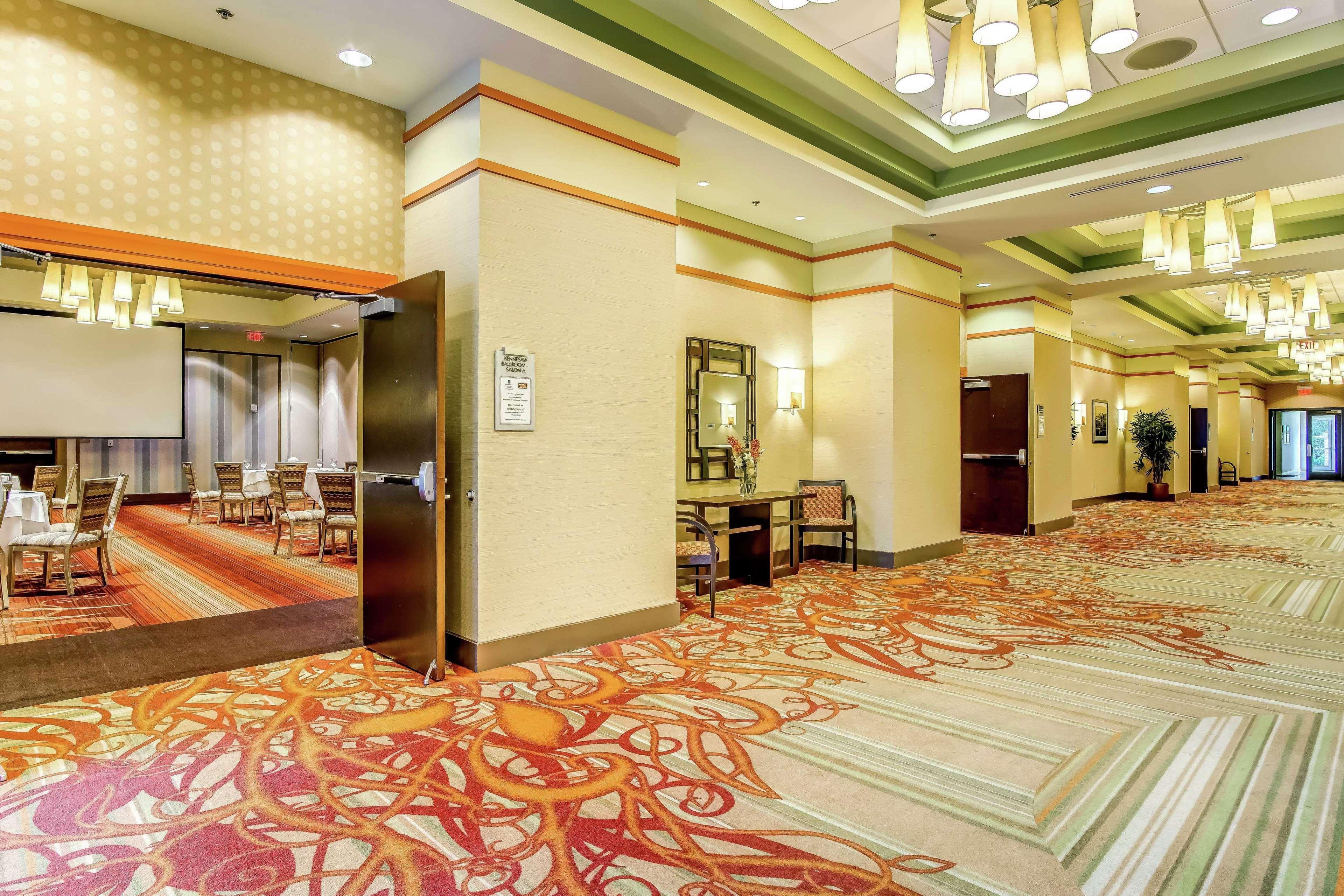 Embassy Suites Atlanta - Kennesaw Town Center Экстерьер фото