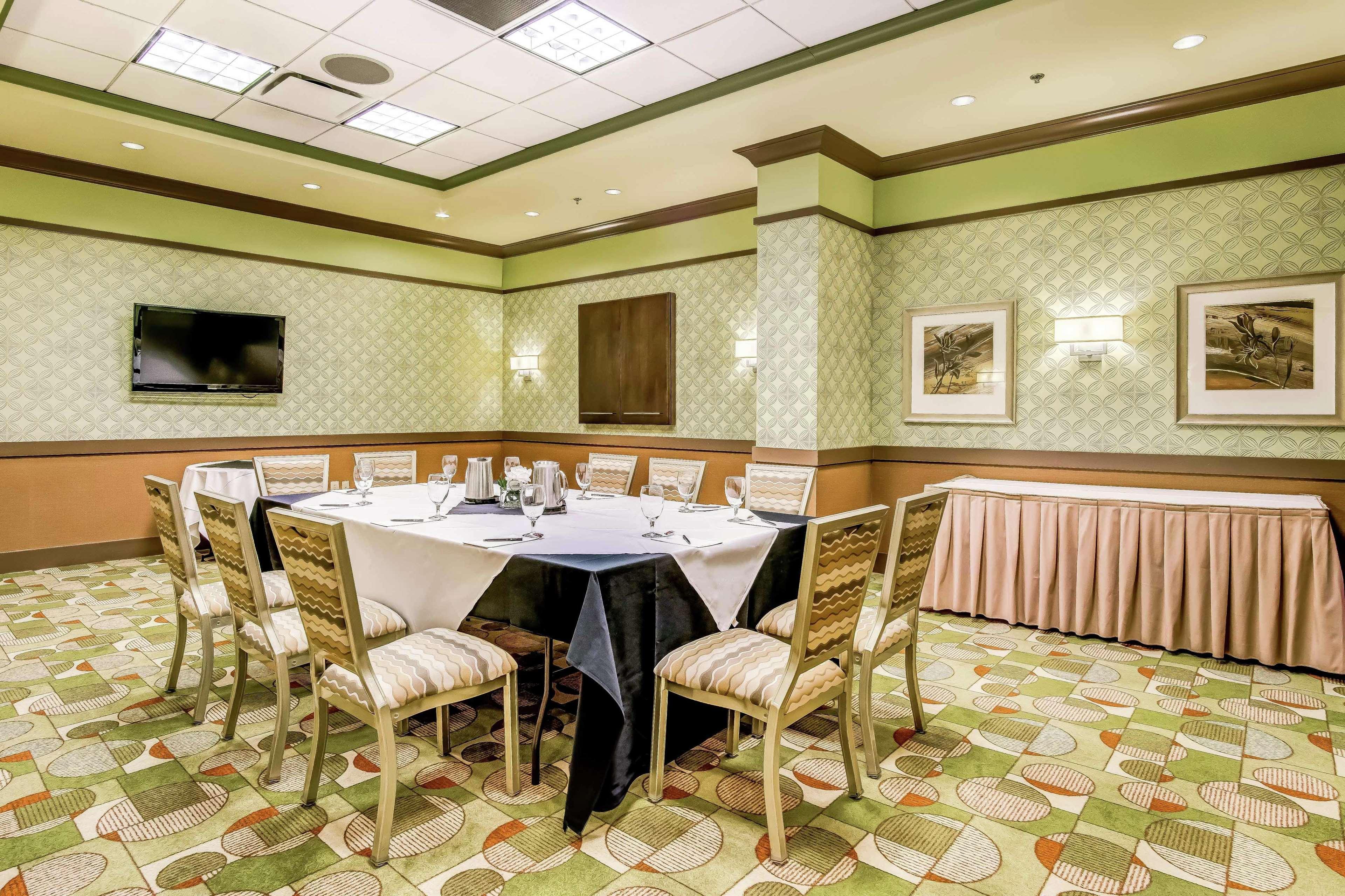 Embassy Suites Atlanta - Kennesaw Town Center Экстерьер фото