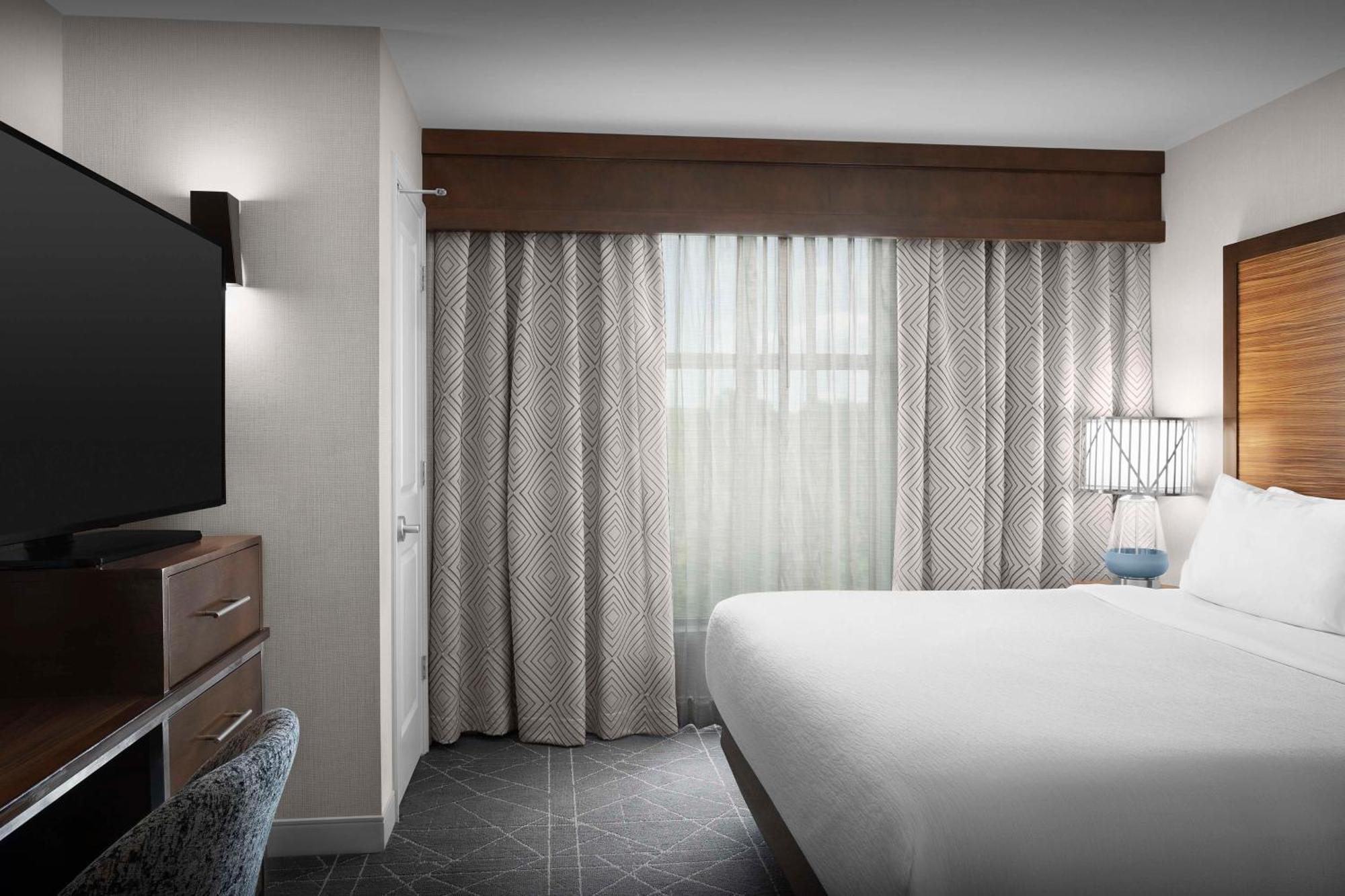 Embassy Suites Atlanta - Kennesaw Town Center Экстерьер фото